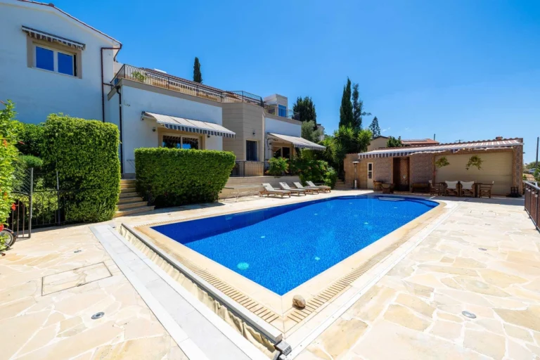 5 Bedroom House for Sale in Tala, Paphos District