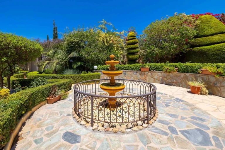 5 Bedroom House for Sale in Tala, Paphos District