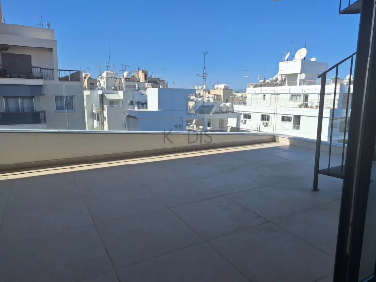 2 Bedroom Apartment for Sale in Agioi Omologites, Nicosia District