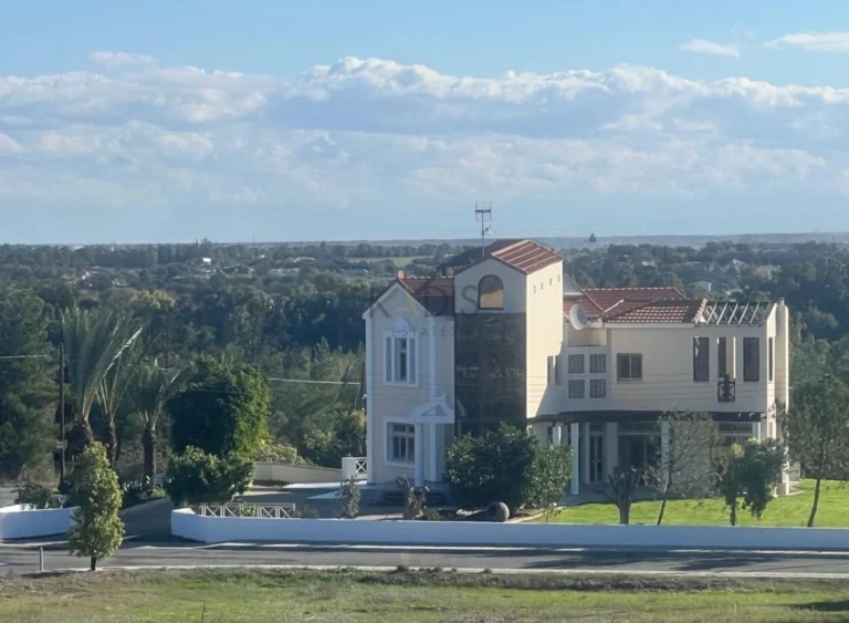 Cheap Houses and Villas for Sale Nicosia up to 1000000 euro
