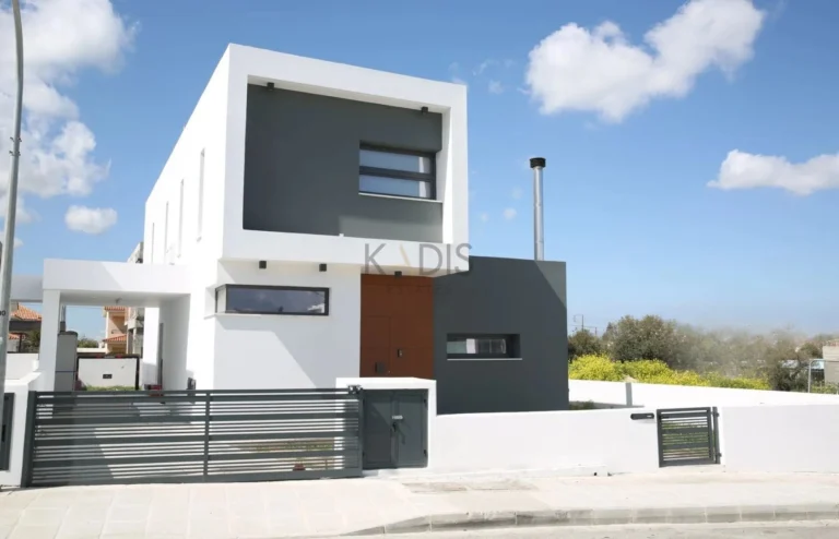 Cheap Houses and Villas for Sale Nicosia up to 300000 euro