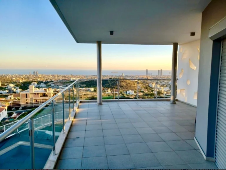 5 Bedroom House for Sale in Limassol – Agios Athanasios
