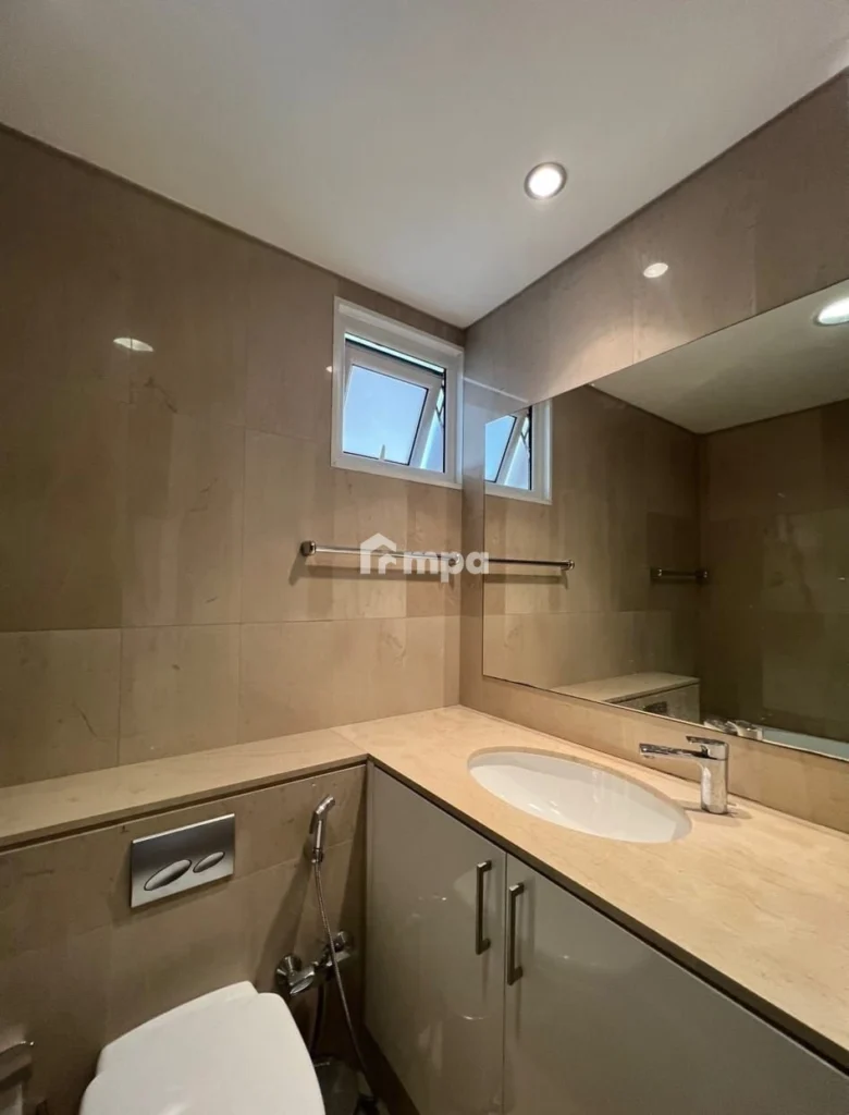3 Bedroom Apartment for Rent in Agioi Omologites, Nicosia District