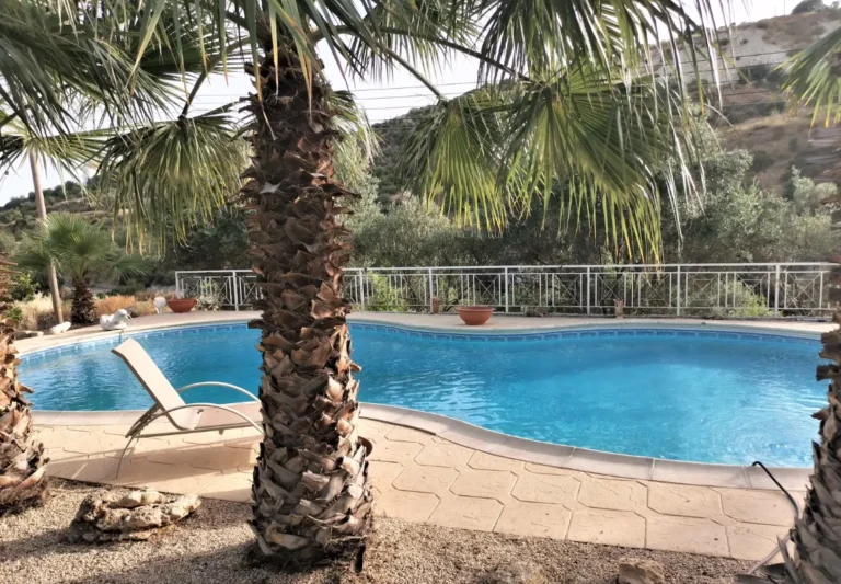 3 Bedroom House for Sale in Agios Tychonas, Limassol District
