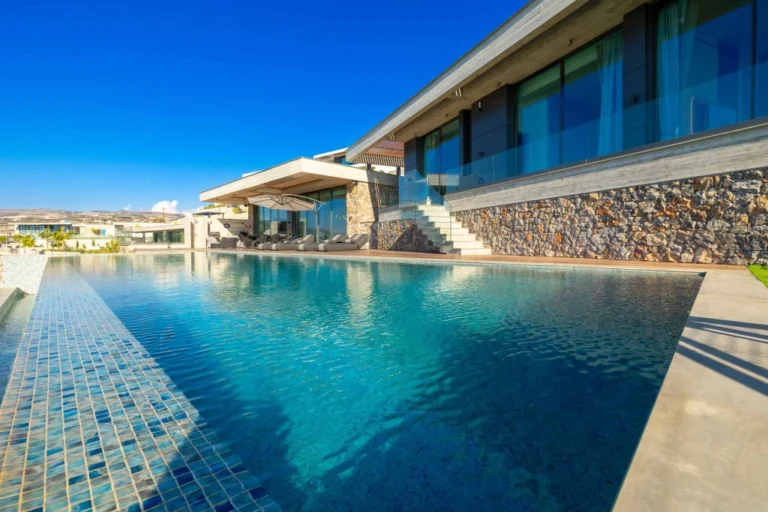 5 Bedroom House for Sale in Armou, Paphos District