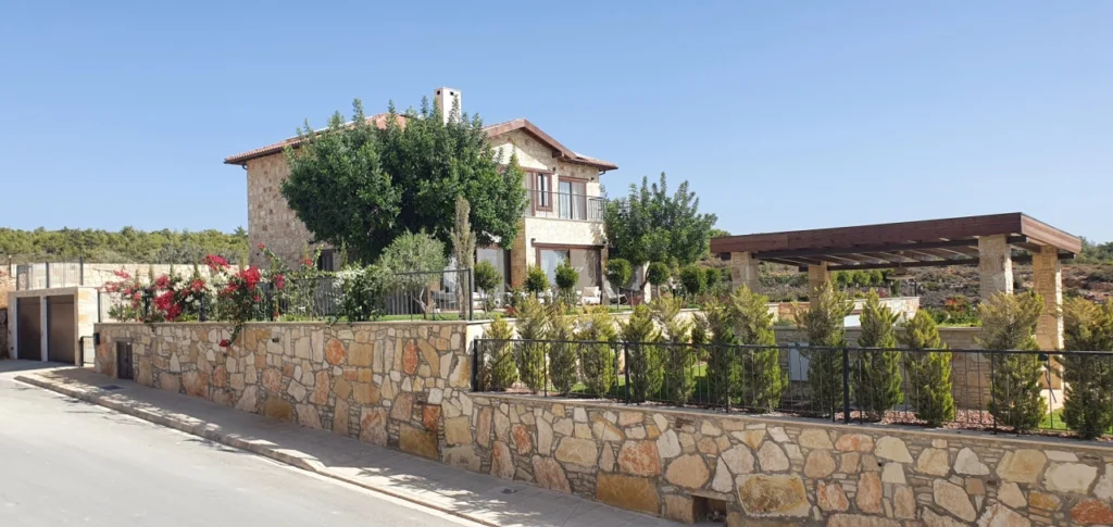 5 Bedroom House for Sale in Limassol District