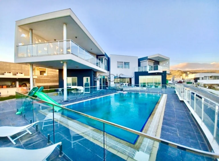 5 Bedroom House for Sale in Limassol – Agios Athanasios