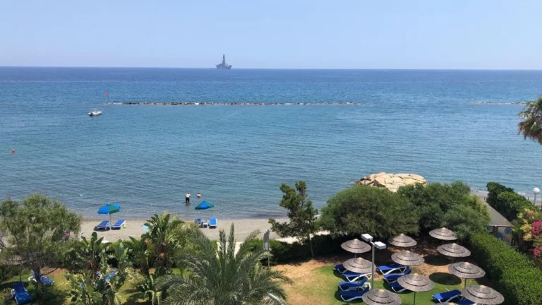 3 Bedroom Apartment for Rent in Germasogeia – Tourist Area, Limassol District