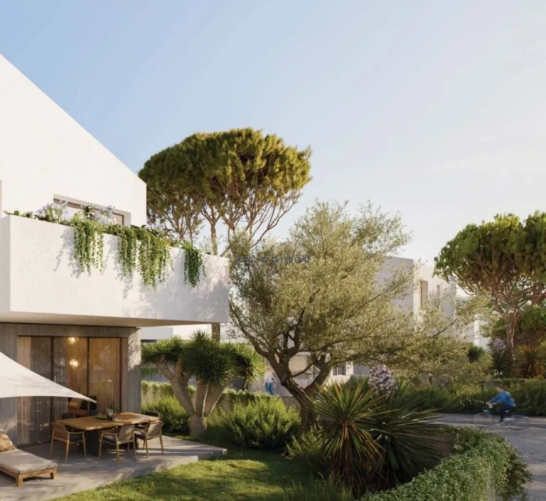 4 Bedroom House for Sale in Oroklini, Larnaca District