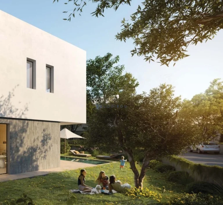 4 Bedroom House for Sale in Oroklini, Larnaca District