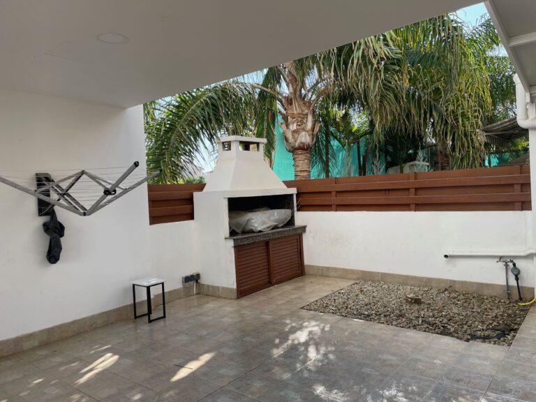 3 Bedroom House for Sale in Larnaca