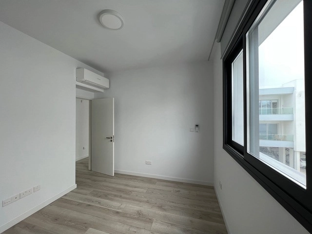 689m² Building for Sale in Strovolos, Nicosia District