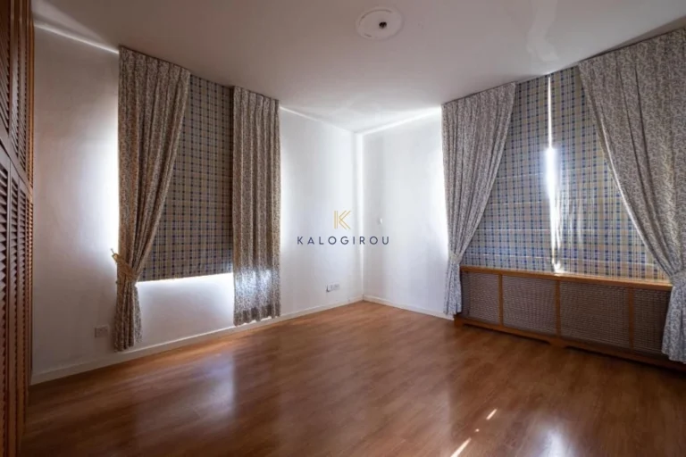4 Bedroom House for Sale in Strovolos, Nicosia District