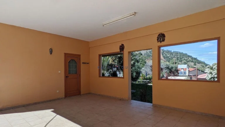 4 Bedroom House for Sale in Kampos, Nicosia District