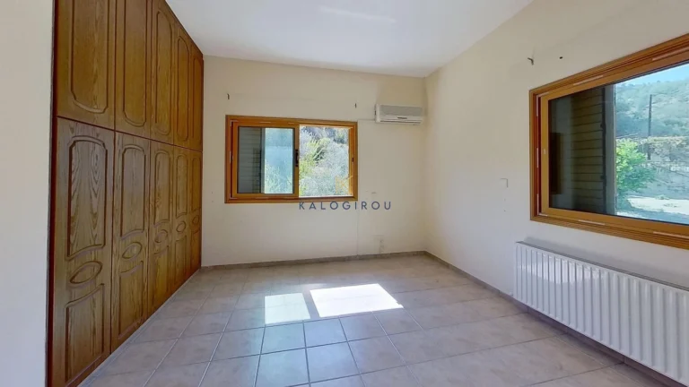 4 Bedroom House for Sale in Kampos, Nicosia District