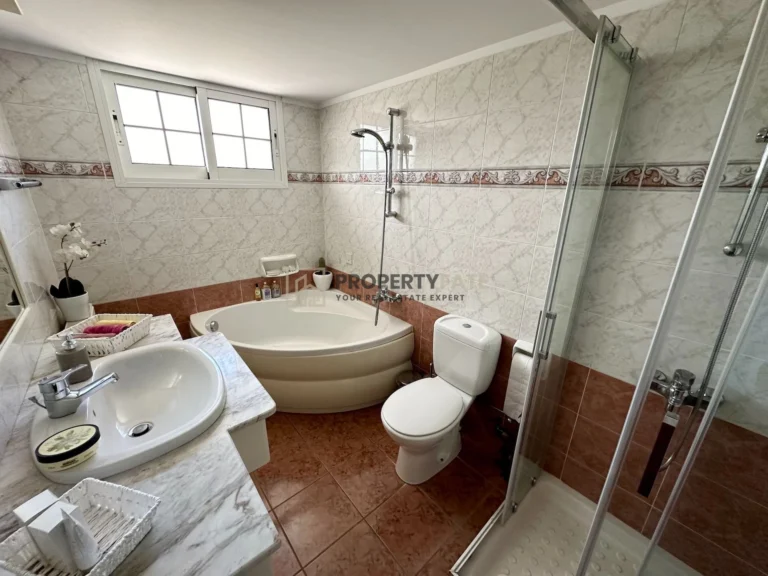 4 Bedroom House for Sale in Ypsonas, Limassol District
