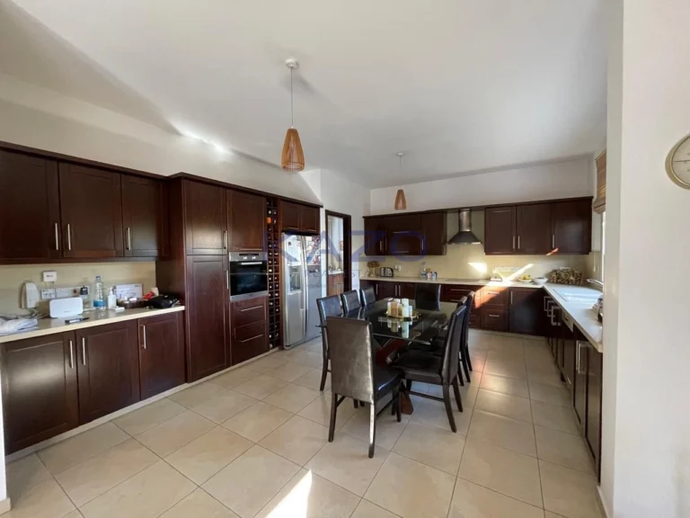5 Bedroom House for Rent in Limassol District