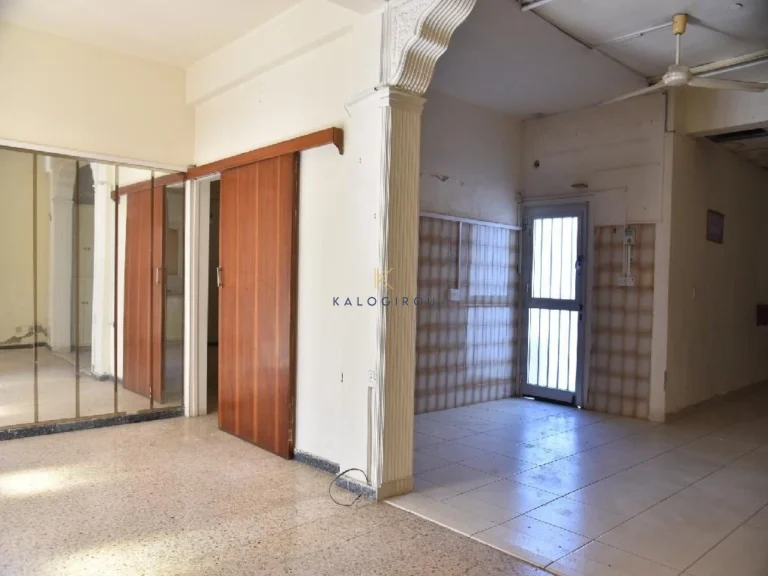 800m² Commercial for Sale in Aradippou, Larnaca District