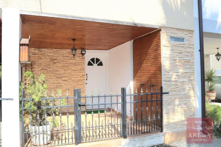 2 Bedroom House for Sale in Pervolia Larnacas