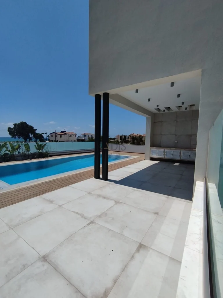 Cheap Houses and Villas for Sale Famagusta up to 700000 euro