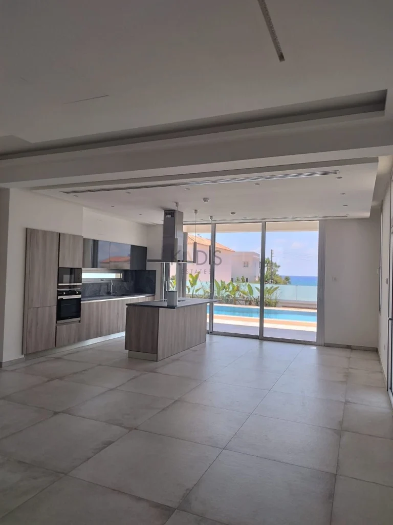 Cheap Houses and Villas for Sale Famagusta up to 700000 euro