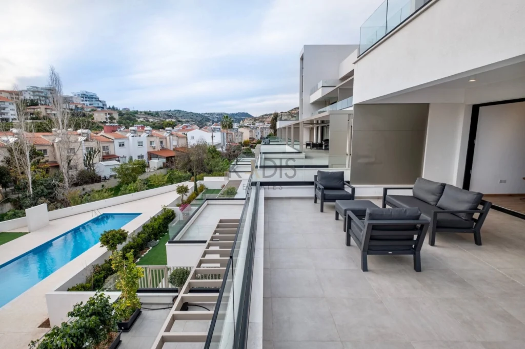 4 Bedroom Apartment for Sale in Limassol – Agios Athanasios