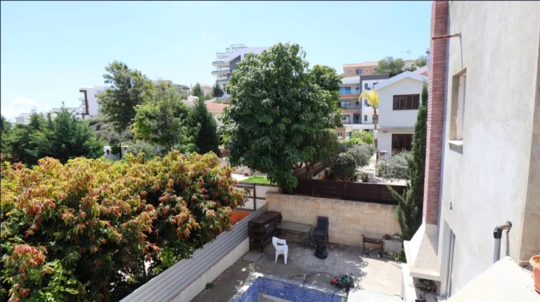 5 Bedroom House for Sale in Limassol – Agios Athanasios