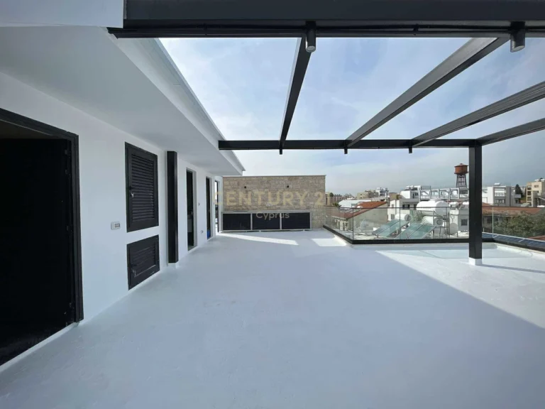 300m² Office for Rent in Limassol District