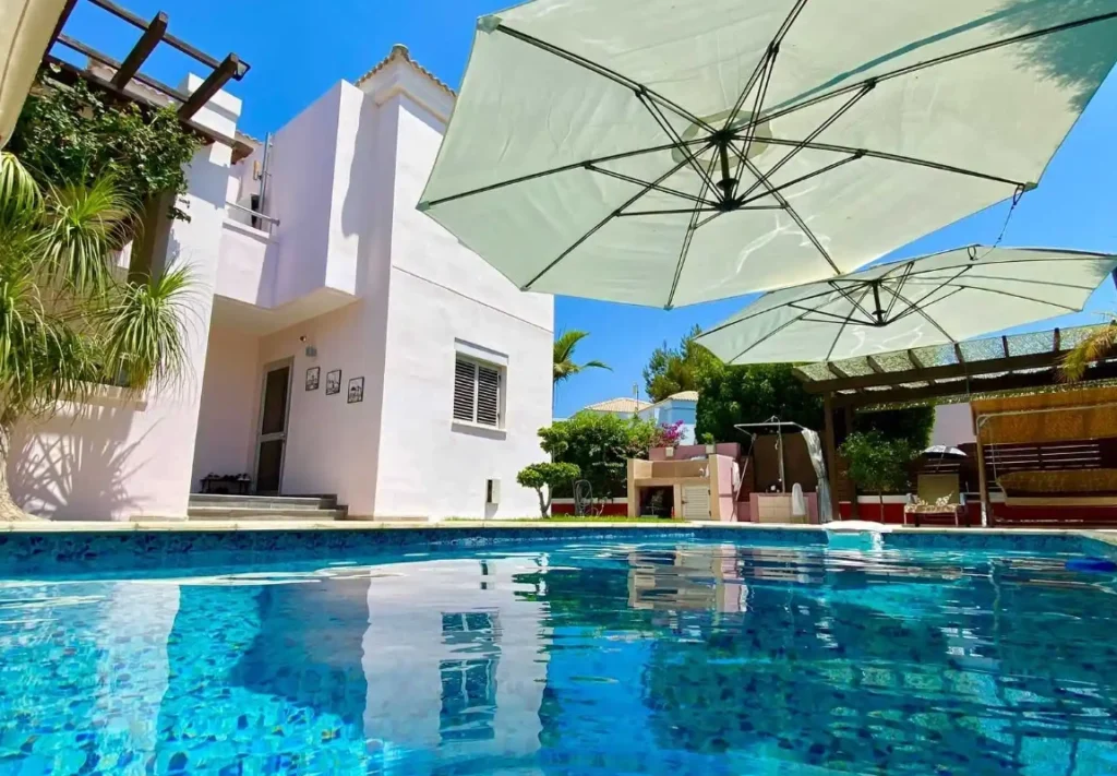 3 Bedroom House for Sale in Agios Tychonas, Limassol District