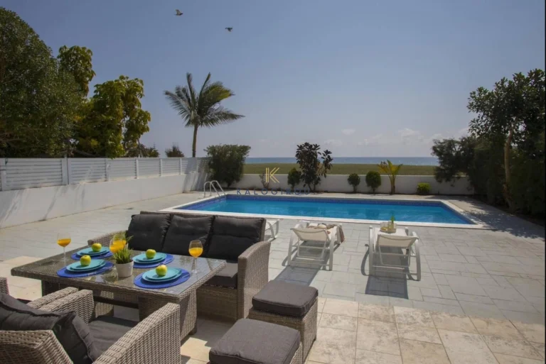 4 Bedroom House for Sale in Mazotos, Larnaca District