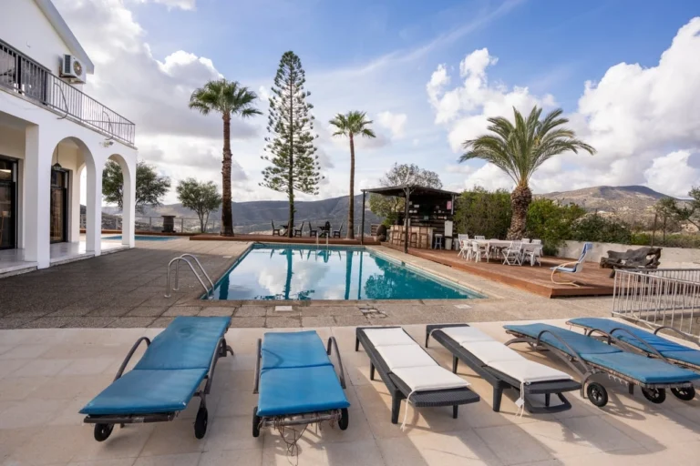 6+ Bedroom House for Sale in Foinikaria, Limassol District