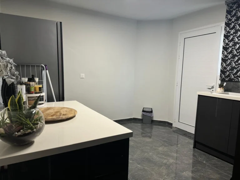2 Bedroom Apartment for Rent in Parekklisia, Limassol District
