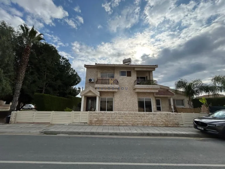 4 Bedroom House for Sale in Pervolia Larnacas