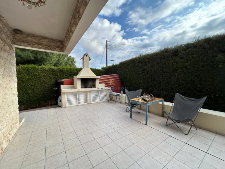 4 Bedroom House for Sale in Pervolia Larnacas