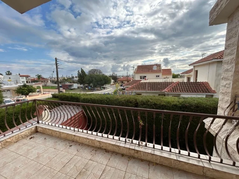 4 Bedroom House for Sale in Pervolia Larnacas