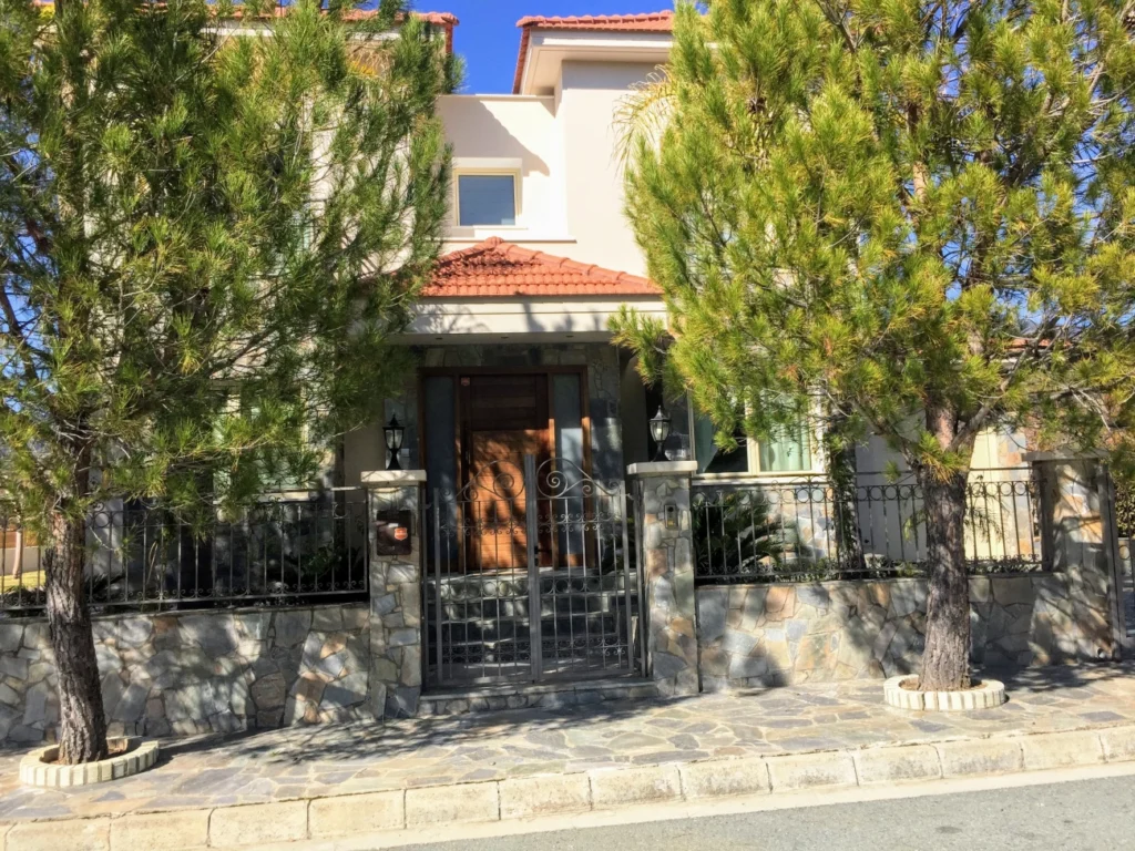 4 Bedroom House for Sale in Trimiklini, Limassol District