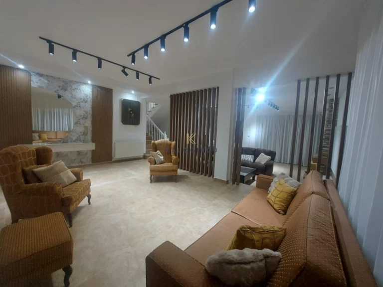 5 Bedroom House for Sale in Aradippou, Larnaca District