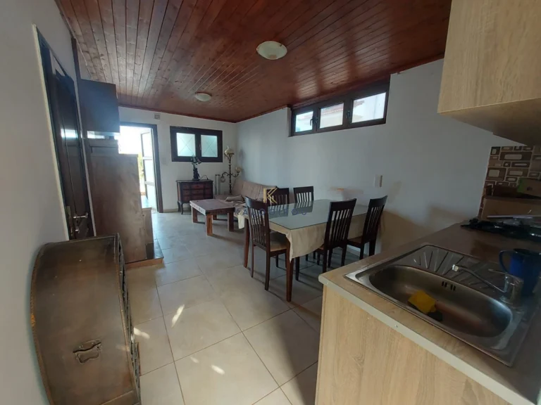 5 Bedroom House for Sale in Aradippou, Larnaca District