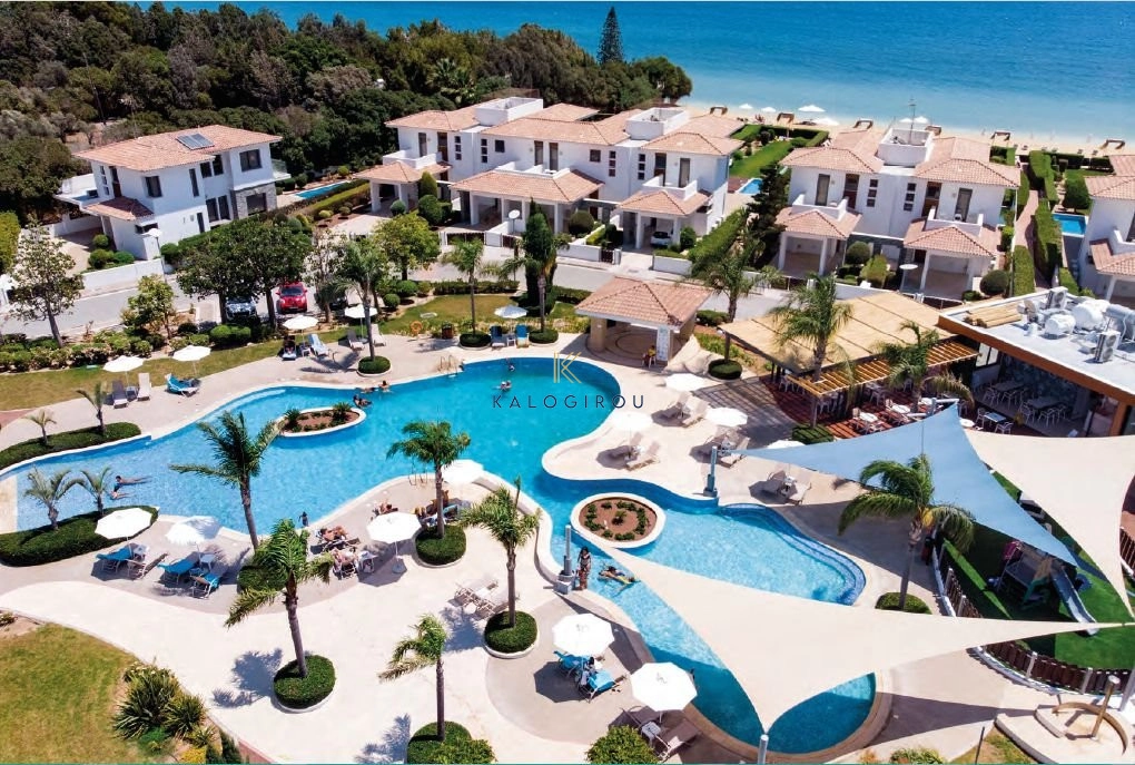 3 Bedroom House for Sale in Mazotos, Larnaca District