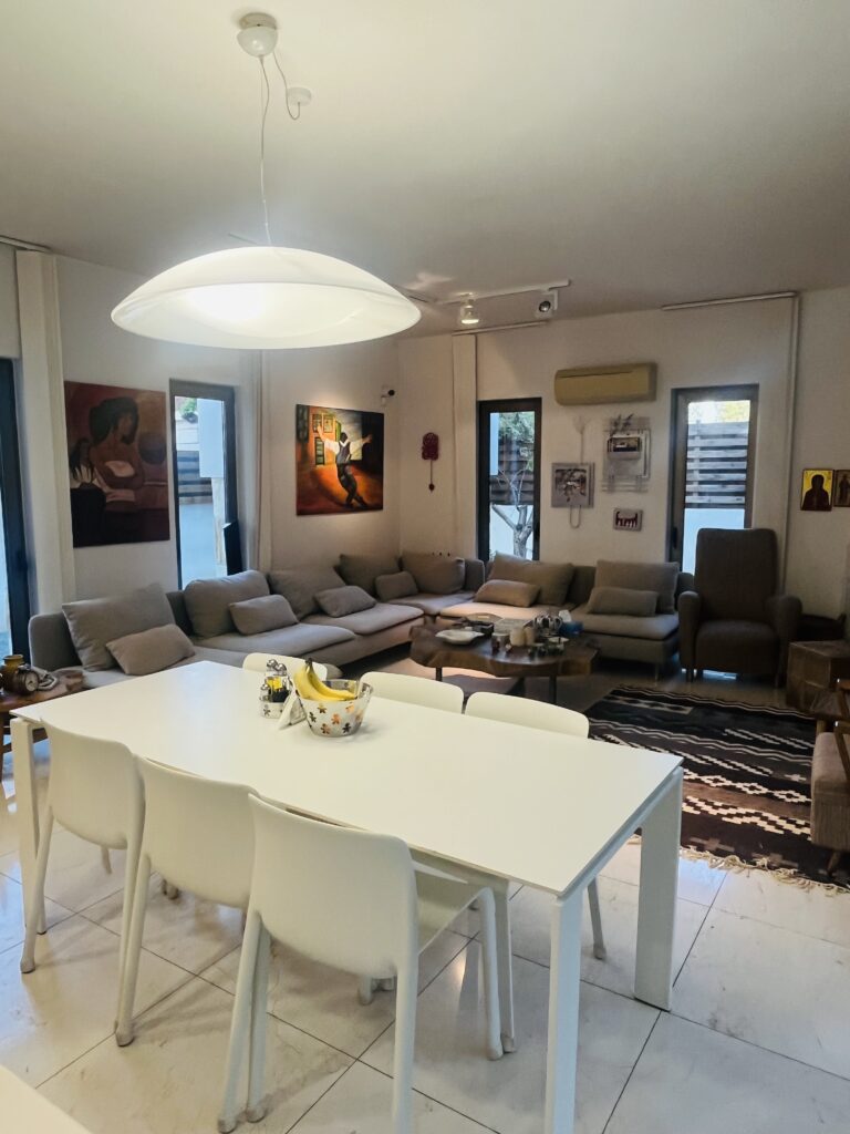 4 Bedroom House for Sale in Lakatamia, Nicosia District