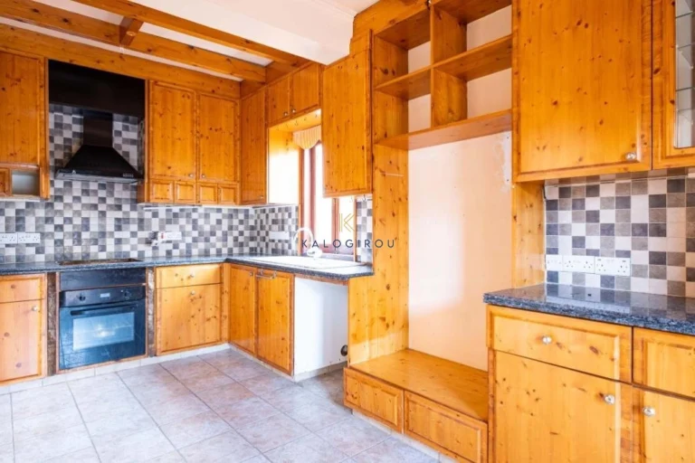 Cheap Houses and Villas for Sale Famagusta up to 400000 euro
