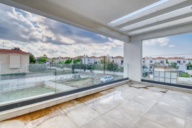 3 Bedroom House for Sale in Pervolia Larnacas