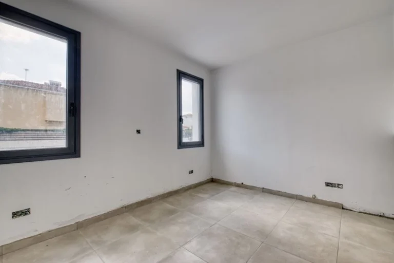 3 Bedroom House for Sale in Pervolia Larnacas