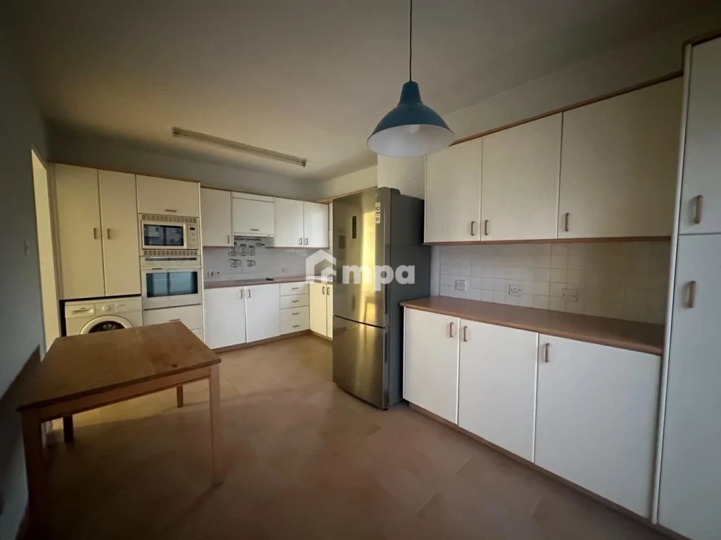 2 Bedroom Apartment for Rent in Strovolos, Nicosia District