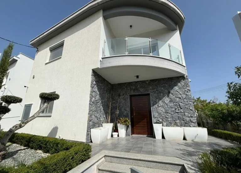 3 Bedroom House for Rent in Parekklisia, Limassol District