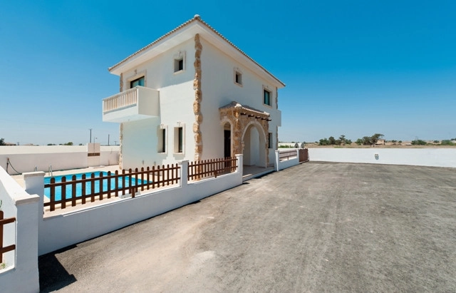 Cheap Houses and Villas for Sale Famagusta up to 300000 euro