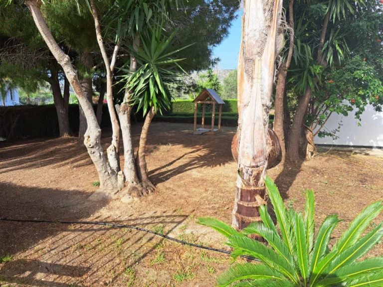 5 Bedroom House for Sale in Pentakomo, Limassol District