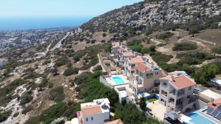 233m² House for Sale in Peyia, Paphos District