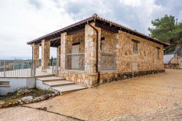 3 Bedroom House for Sale in Neo Chorio Pafou, Paphos District