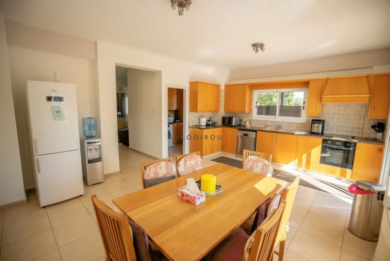 Cheap Houses and Villas for Sale Famagusta up to 300000 euro